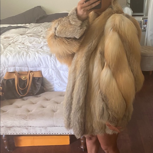 Rare John Ross Original Fox Fur Coat - Picture 14 of 14